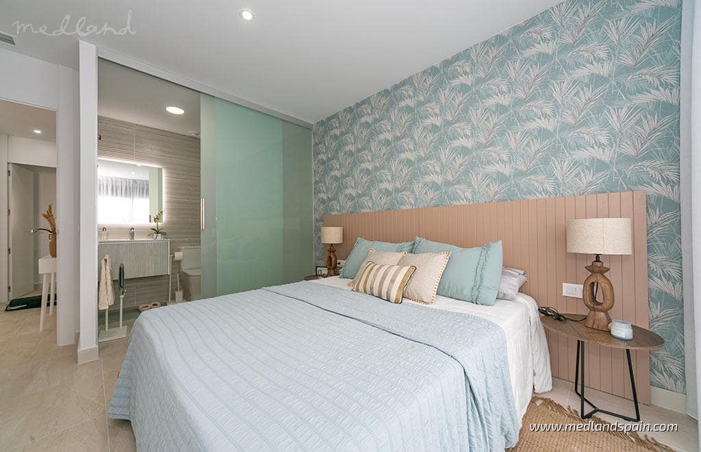 2 slaapkamer Appartement te koop in Torrevieja met zwembad garage - € 315.000 (Ref: 9456132)