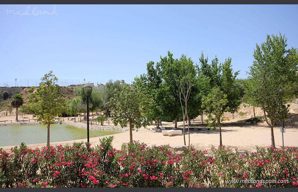 4 bedroom Apartment for sale in Benijofar with pool - € 328,000 (Ref: 9465412)