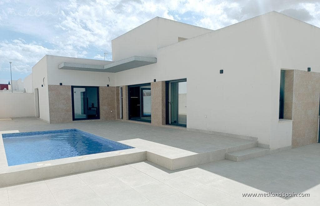 3 bedroom Villa for sale in Daya Nueva with pool garage - € 453,000 (Ref: 9468283)