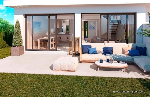 4 makuuhuone Omakotitalo myytävänä paikassa Sotogrande Alto, San Roque mukana uima-altaan 
autotalli - 524 000 € (Ref: 9485208)