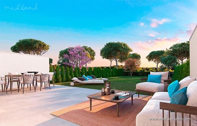 4 makuuhuone Omakotitalo myytävänä paikassa Sotogrande Alto, San Roque mukana uima-altaan 
autotalli - 524 000 € (Ref: 9485208)