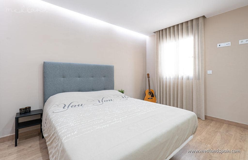 3 quarto Casa em Banda para venda em Dolores com piscina garagem - 350 000 € (Ref: 9508647)