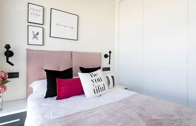 2 sovrum Lägenhet till salu i Los Balcones med pool garage - 315 000 € (Ref: 9513536)