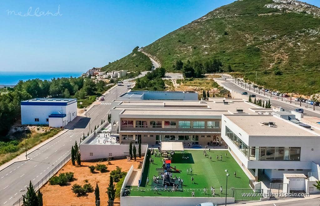 6 soveværelse Villa til salg i Cumbre del Sol med swimmingpool garage - € 4.236.000 (Ref: 9513538)