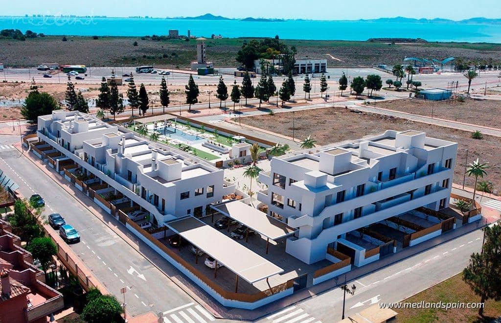 2 bedroom Apartment for sale in Los Alcazares with pool garage - € 299,900 (Ref: 9524175)