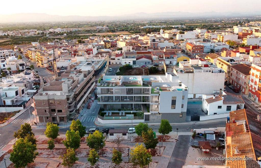 2 sypialnia Apartament na sprzedaż w Benijofar z basenem garażem - 285 000 € (Ref: 9527604)