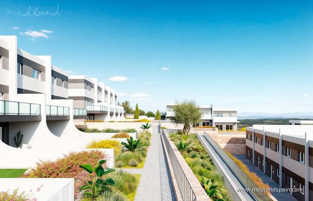 3 soveværelse Byhus til salg i Finestrat med swimmingpool garage - € 450.000 (Ref: 9535662)