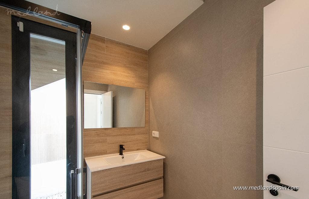 3 sypialnia Willa na sprzedaż w Torre de la Horadada z basenem garażem - 599 900 € (Ref: 9568403)