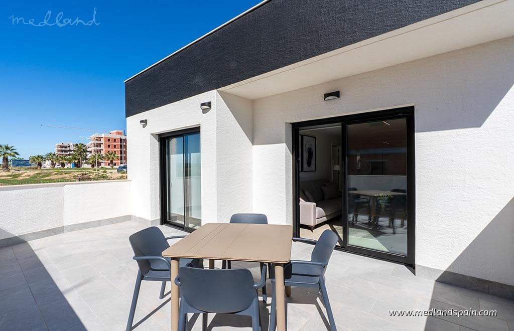 2 slaapkamer Appartement te koop in Guardamar del Segura met zwembad garage - € 249.000 (Ref: 9599246)