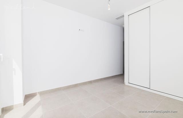 3 sypialnia Willa na sprzedaż w Polop z basenem garażem - 585 000 € (Ref: 9599249)