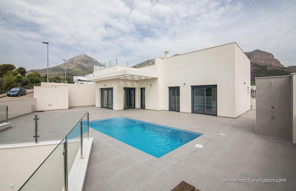 3 slaapkamer Villa te koop in Polop met zwembad garage - € 585.000 (Ref: 9599249)
