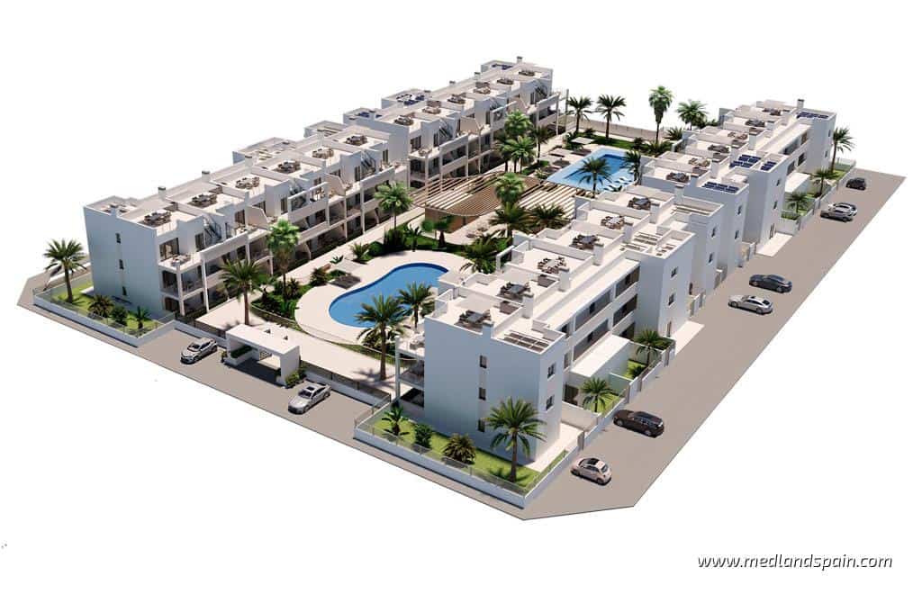 Apartamento de 2 habitaciones en San Cayetano en venta con piscina garaje - 226.900 € (Ref: 9604830)