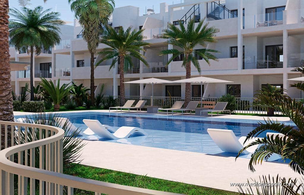 Apartamento de 2 habitaciones en San Cayetano en venta con piscina garaje - 226.900 € (Ref: 9604830)