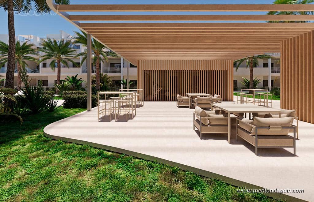 Apartamento de 2 habitaciones en San Cayetano en venta con piscina garaje - 226.900 € (Ref: 9604830)