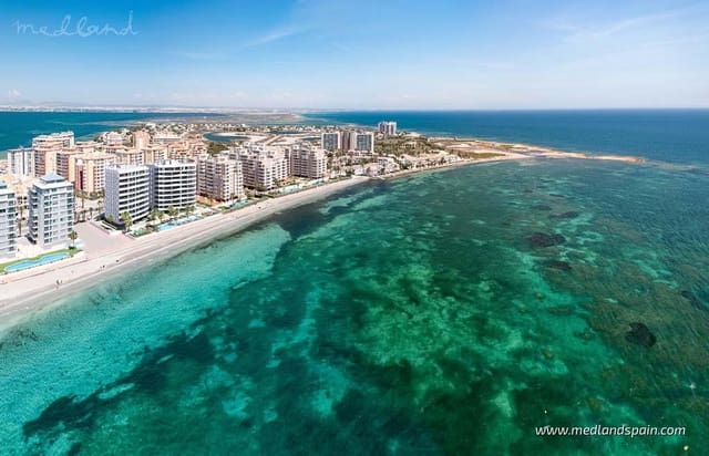2 sovrum Lägenhet till salu i La Manga del Mar Menor med pool garage - 449 000 € (Ref: 9611388)