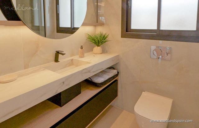 3 makuuhuone Huvila myytävänä paikassa Ciudad Quesada, Rojales mukana uima-altaan 
autotalli - 871 162 € (Ref: 9611391)