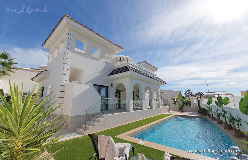3 quarto Moradia para venda em Ciudad Quesada com piscina garagem - 871 162 € (Ref: 9611391)