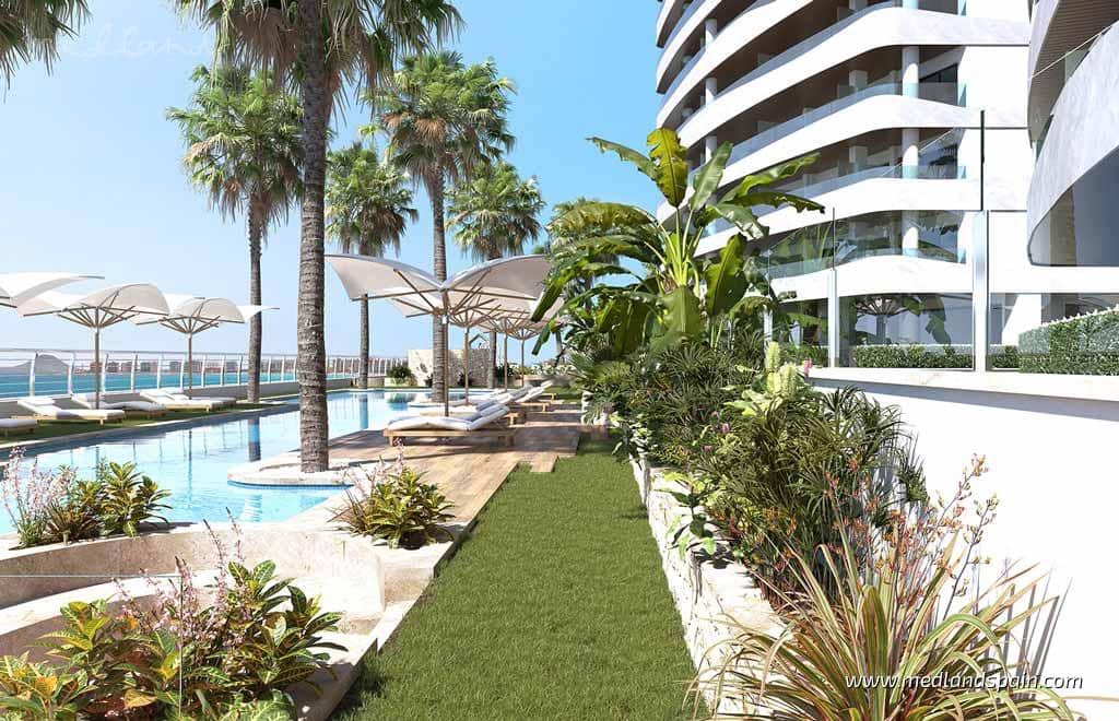 1 soveværelse Lejlighed til salg i La Manga del Mar Menor med swimmingpool garage - € 288.000 (Ref: 9611392)