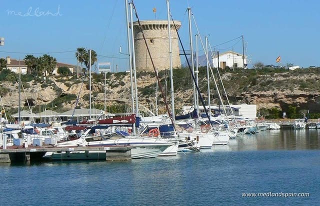2 sovrum Villa till salu i Pilar de la Horadada med garage - 380 000 € (Ref: 9615340)
