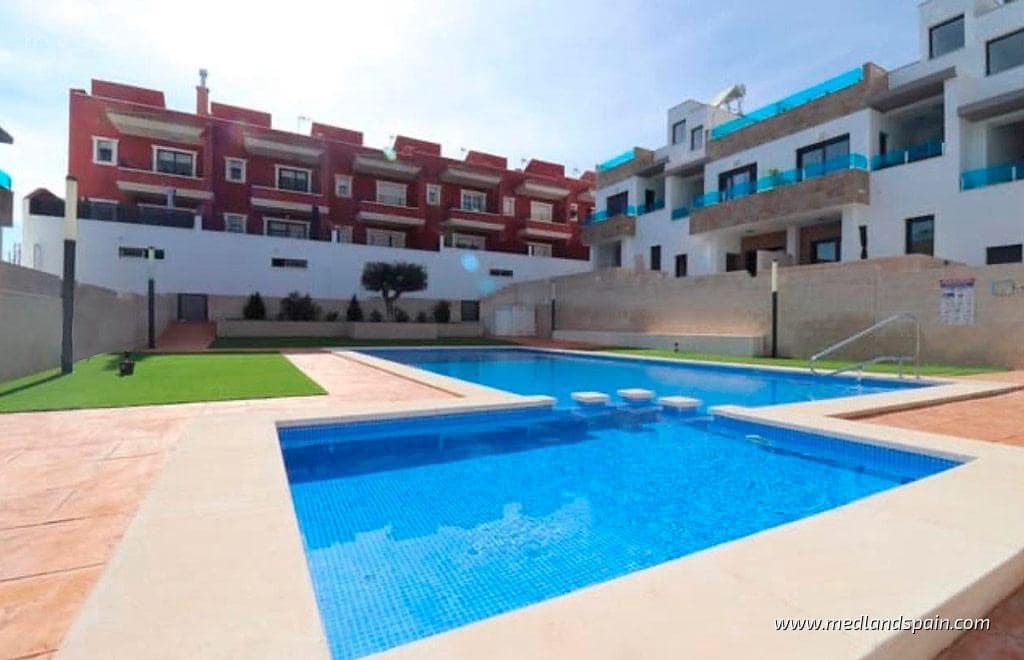 3 camera da letto Casa in vendita in Bigastro con piscina garage - 250.000 € (Rif: 9629876)