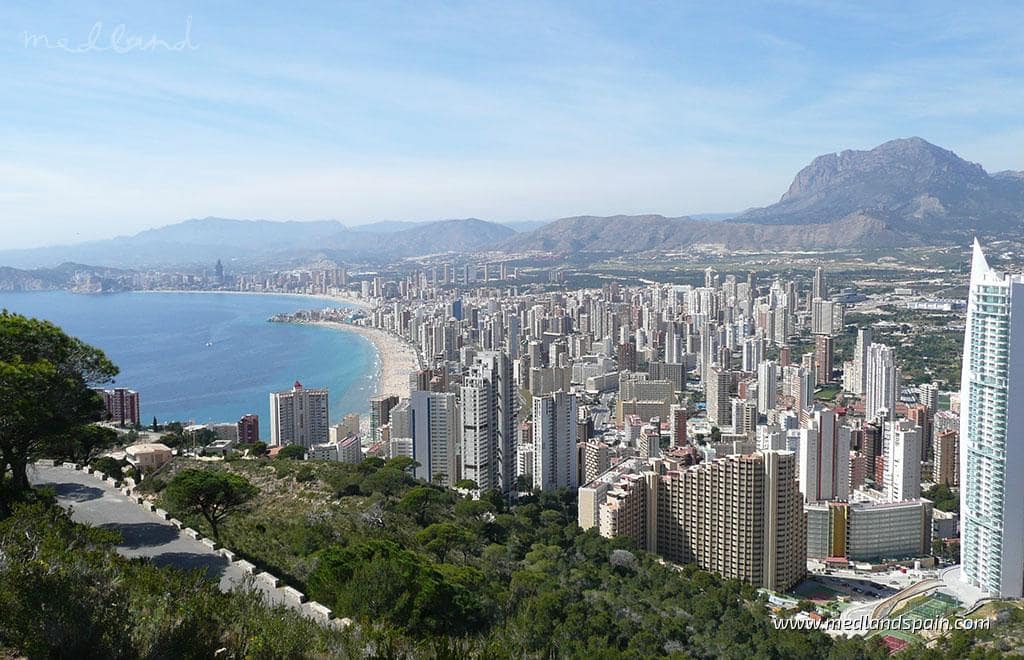 3 makuuhuone Huvila myytävänä paikassa Benidorm mukana uima-altaan 
autotalli - 595 000 € (Ref: 9655841)