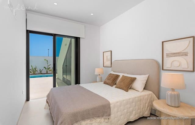 3 Zimmer Villa zu verkaufen in Los Alcázares mit Pool Garage - 499.900 € (Ref: 9655842)