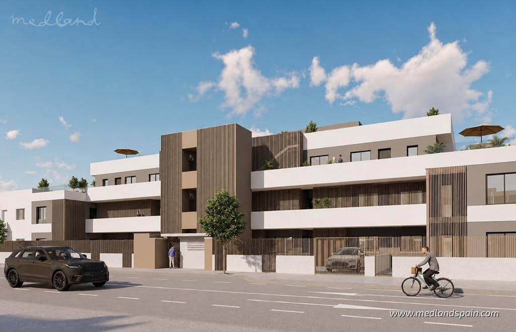 Apartamento de 3 habitaciones en Pilar de la Horadada en venta con piscina - 590.000 € (Ref: 9674005)