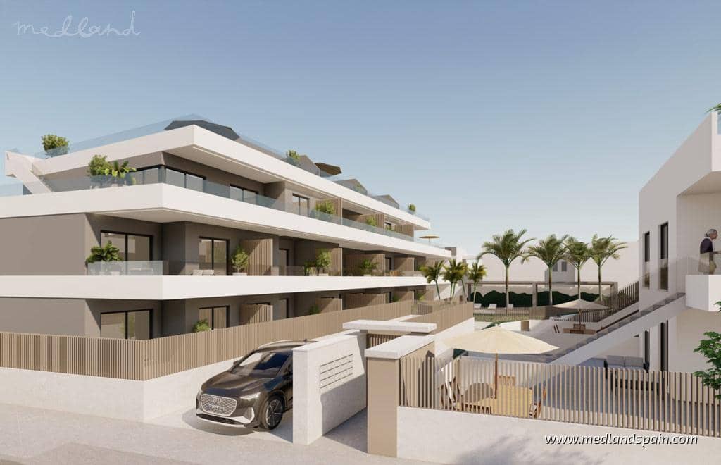 3 bedroom Apartment for sale in Pilar de la Horadada with pool - € 450,000 (Ref: 9674008)