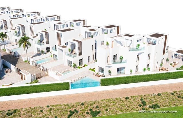 3 bedroom Villa for sale in Los Alcázares with pool garage - € 645,000 (Ref: 9686247)