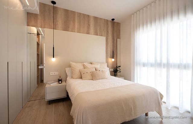 3 chambre Maison de Ville à vendre à Las Lomas de Rame - Bahía Bella, Los Alcázares avec piscine garage - 439 000 € (Ref: 9686248)