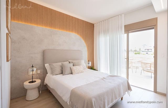 3 chambre Maison de Ville à vendre à Las Lomas de Rame - Bahía Bella, Los Alcázares avec piscine garage - 439 000 € (Ref: 9686248)