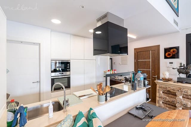 3 sypialnia Willa na sprzedaż w Benijófar z basenem garażem - 575 000 € (Ref: 9695143)