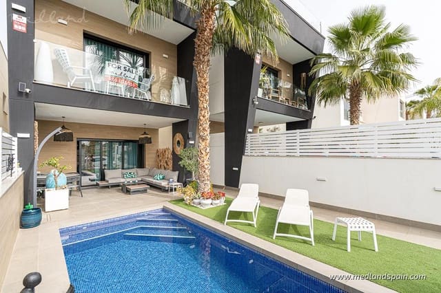 3 sypialnia Willa na sprzedaż w Benijófar z basenem garażem - 575 000 € (Ref: 9695143)