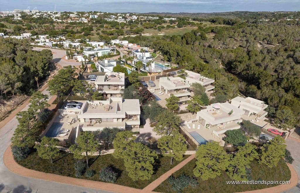 3 bedroom Villa for sale in Dehesa de Campoamor with pool garage - € 1,395,000 (Ref: 9695145)