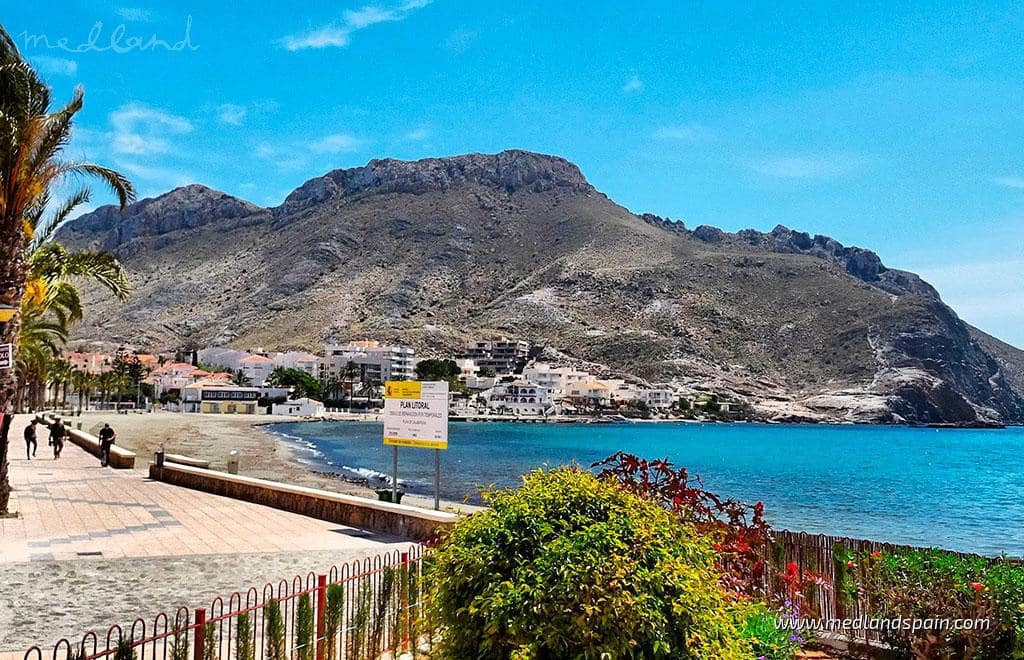 4 bedroom Villa for sale in Aguilas with pool garage - € 399,000 (Ref: 9695147)