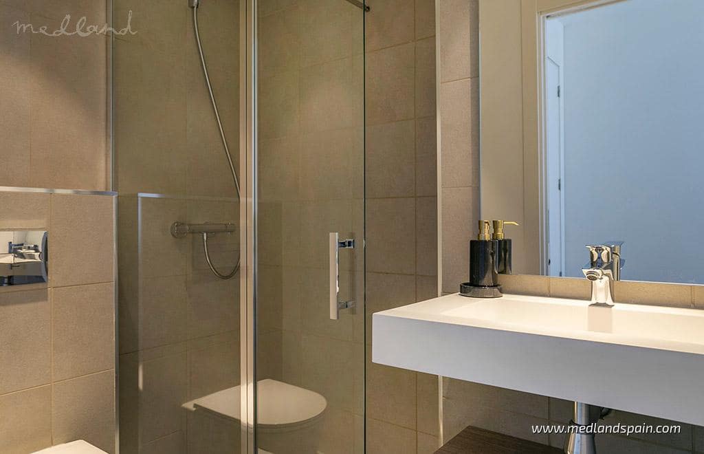 3 bedroom Apartment for sale in La Villajoyosa / Vila Joiosa with pool - € 830,000 (Ref: 9711237)