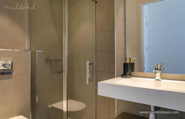 3 slaapkamer Appartement te koop in Platja Vila Joiosa - Platja de Torres, La Villajoyosa / Vila Joiosa met zwembad - € 830.000 (Ref: 9711237)