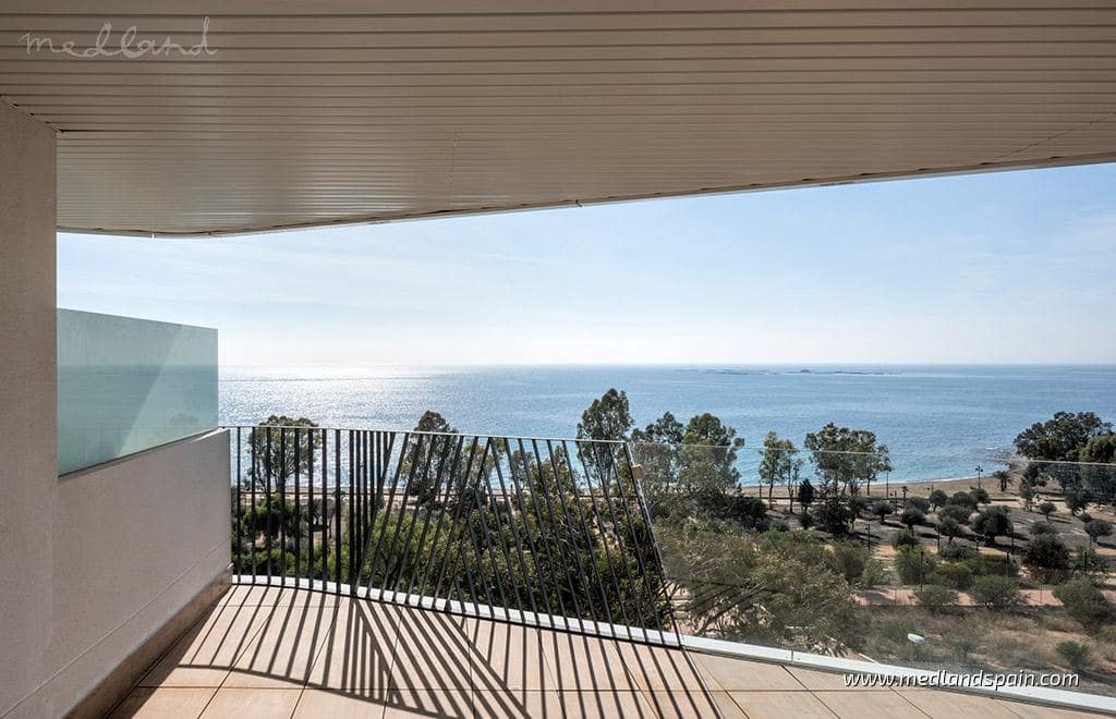 3 bedroom Apartment for sale in La Villajoyosa / Vila Joiosa with pool - € 830,000 (Ref: 9711237)