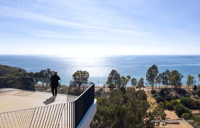 3 slaapkamer Appartement te koop in Platja Vila Joiosa - Platja de Torres, La Villajoyosa / Vila Joiosa met zwembad - € 830.000 (Ref: 9711237)