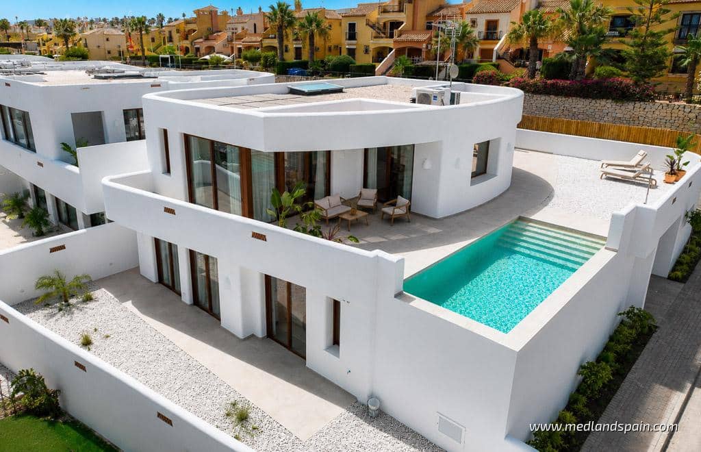 4 chambre Villa/Maison à vendre à Algorfa avec piscine garage - 845 000 € (Ref: 9761907)