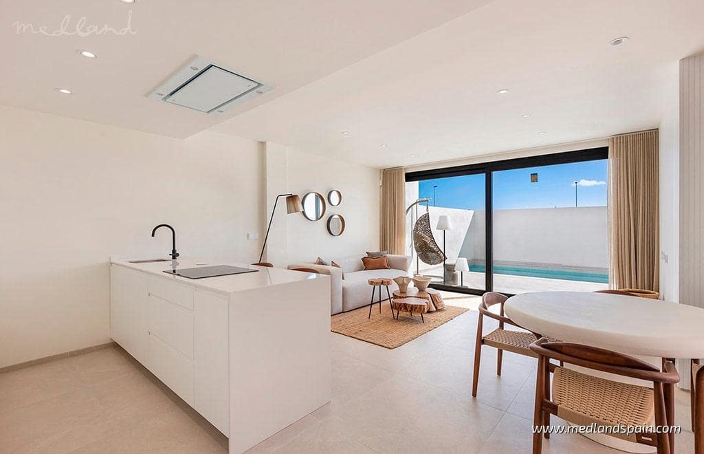 3 chambre Villa/Maison à vendre à Los Alcazares avec piscine garage - 429 000 € (Ref: 9761910)