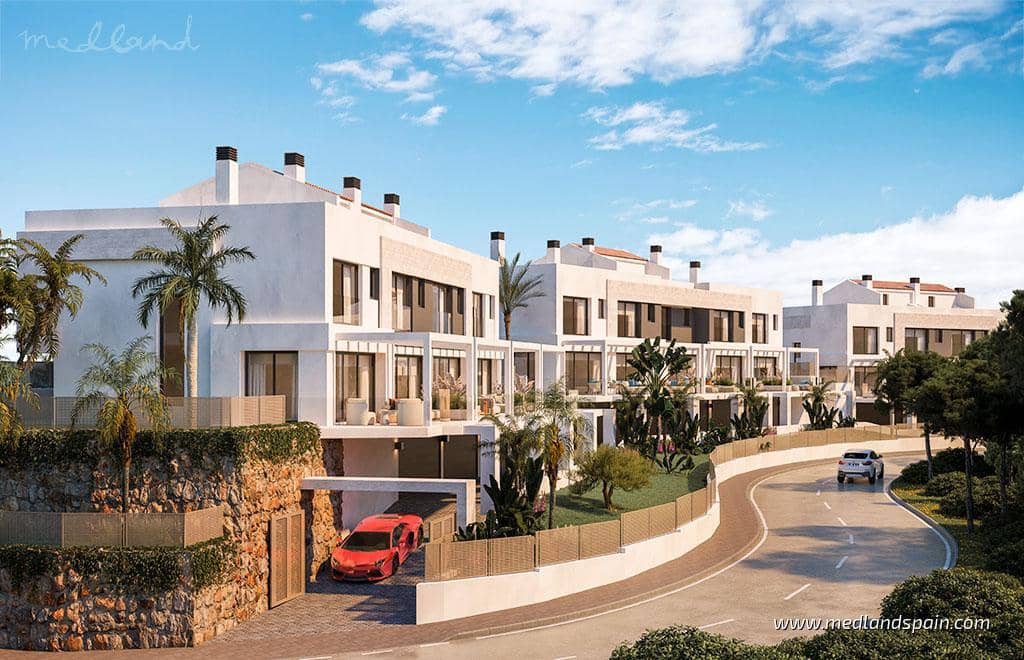 3 bedroom Townhouse for sale in Mijas Costa with pool garage - € 1,112,000 (Ref: 9772969)