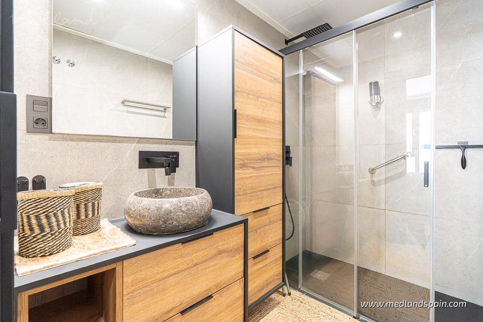 Chalet de 4 habitaciones en Benijófar en venta con piscina garaje - 724.900 € (Ref: 9780297)