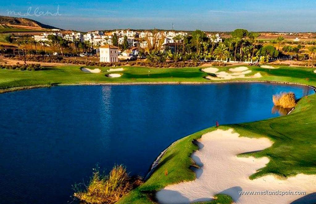 2 soverom Leilighet til salgs i Condado de Alhama med svømmebasseng garasje - € 240 000 (Ref: 9780300)