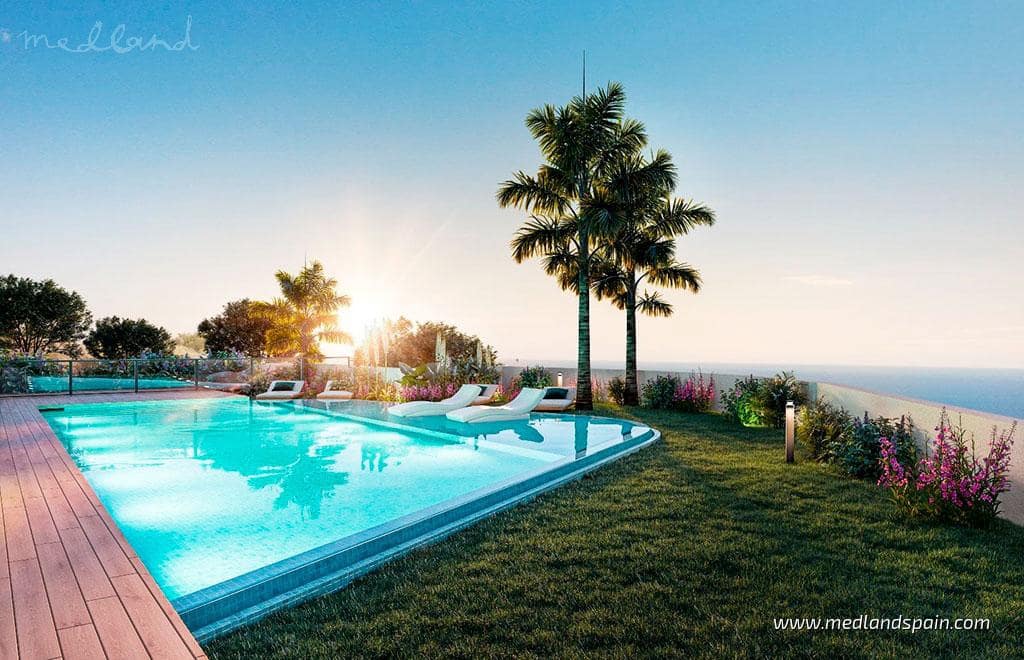 3 bedroom Townhouse for sale in Mijas Costa with pool garage - € 532,000 (Ref: 9785460)