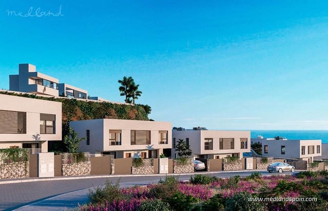 3 bedroom Townhouse for sale in Mijas Costa, Mijas with pool garage - € 532,000 (Ref: 9785460)