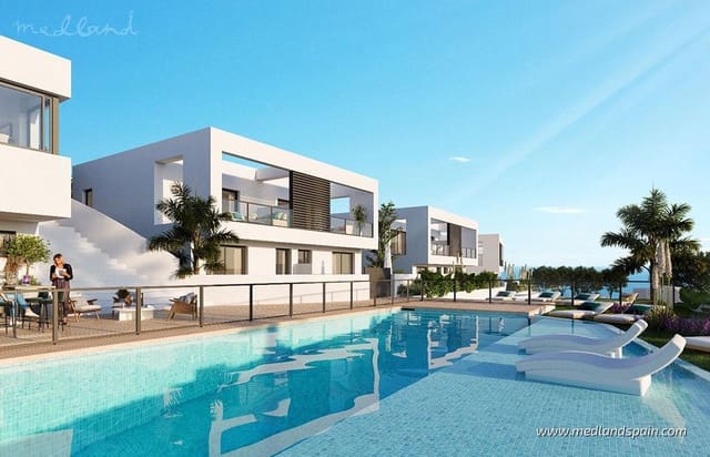 3 bedroom Townhouse for sale in Mijas Costa, Mijas with pool garage - € 532,000 (Ref: 9785460)