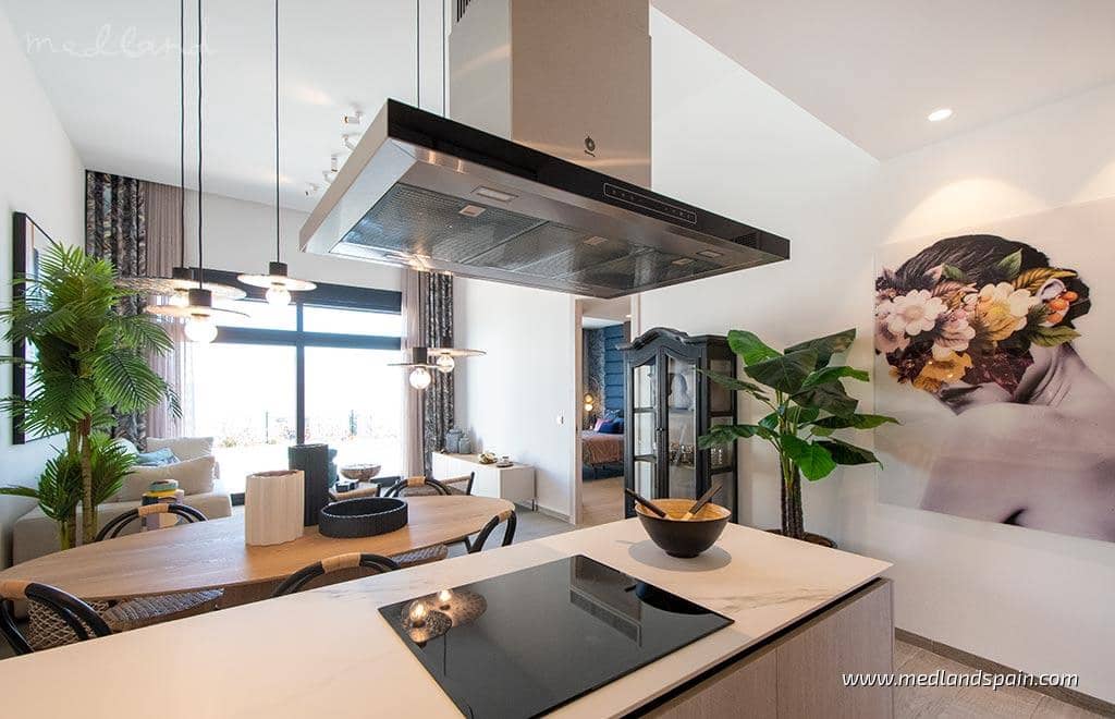 3 soveværelse Villa til salg i Algorfa med swimmingpool garage - € 519.000 (Ref: 9785473)