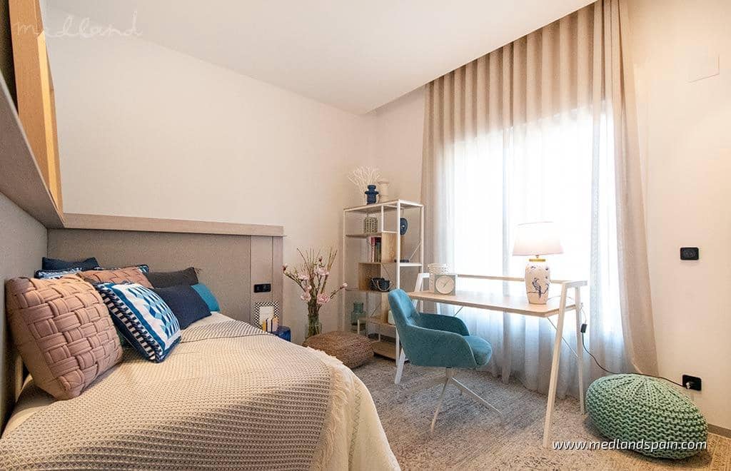 3 soveværelse Villa til salg i Algorfa med swimmingpool garage - € 519.000 (Ref: 9785473)