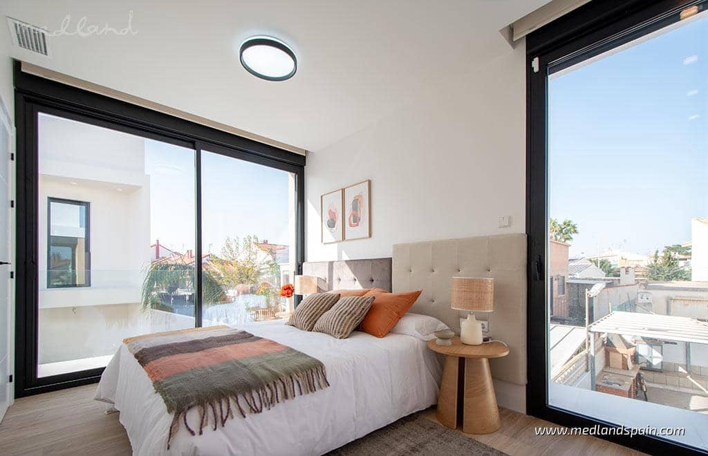 3 sovrum Villa till salu i Torre de la Horadada med pool garage - 589 000 € (Ref: 9788337)